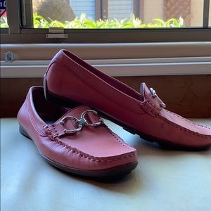 Size 6 Pink Johann Loafers